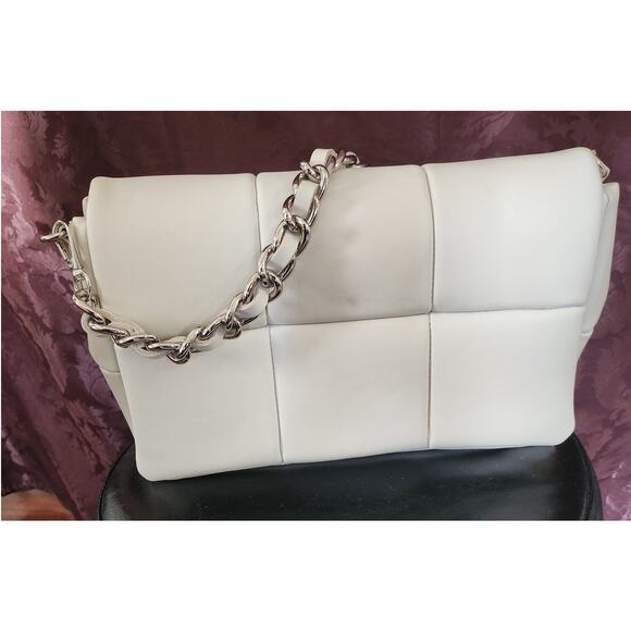 ISADORA White Leather Quilted Shoulder Bag, large - Picture 1 of 7